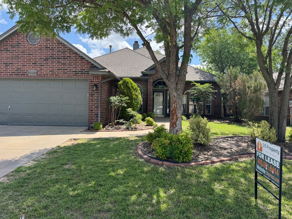 12400 Village Ln in Oklahoma City, OK - Building Photo