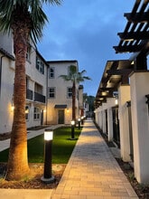 2322 Columba Gln in Escondido, CA - Building Photo - Building Photo