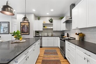 2221 Willow Dr, Unit 136 in Livingston, MT - Building Photo - Building Photo