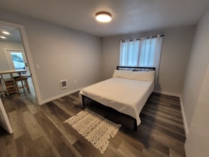 3450 A G A Rd in Hood River, OR - Building Photo - Building Photo