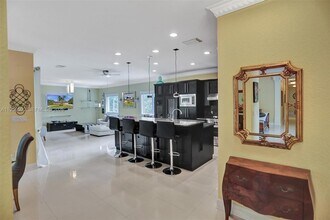 4750 SW 128th Ave in Southwest Ranches, FL - Foto de edificio - Building Photo