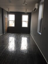 4610 Liberty Ave, Unit 3rd floor in Pittsburgh, PA - Foto de edificio - Building Photo