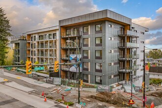 The Everett Marine & Kerr in Vancouver, BC - Building Photo - Building Photo