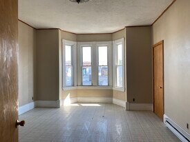 96 Bennington St, Unit 2 in Boston, MA - Building Photo
