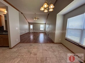 503 Andypaul Ct in Raymore, MO - Building Photo - Building Photo