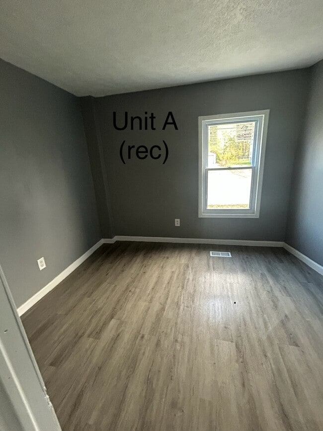 2916 Seneca Ave in Lorain, OH - Building Photo - Building Photo