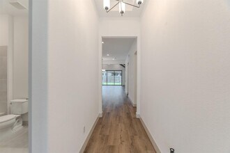 9322 Galloway Wds Trl in Tomball, TX - Building Photo - Building Photo