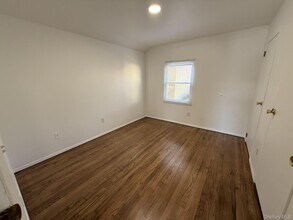 355 Bayville Ave in Bayville, NY - Building Photo - Building Photo