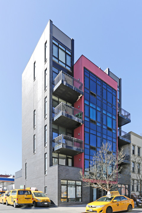 214 Green St in Brooklyn, NY - Foto de edificio