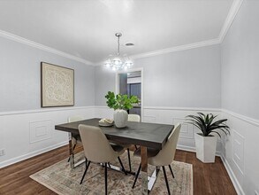 7938 Hammerly Blvd in Houston, TX - Building Photo - Building Photo