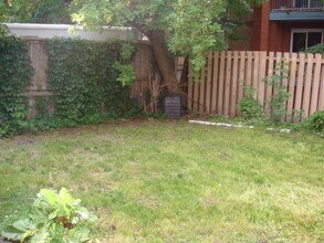 215 St. Andrew St in Ottawa, ON - Building Photo - Building Photo