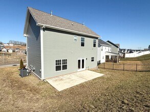 100 Songberry St in Oak Ridge, TN - Building Photo - Building Photo