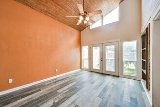 16031 Birch Vale Dr in Houston, TX - Building Photo - Building Photo