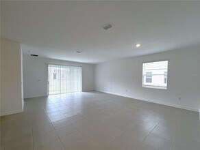 4048 Redbridge Lp in Davenport, FL - Building Photo - Building Photo