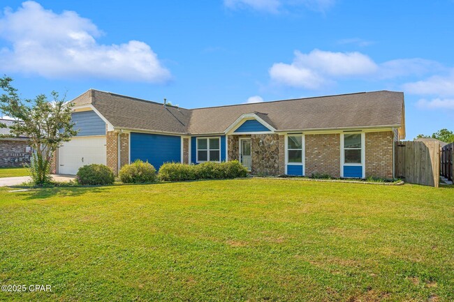 6824 Forsythe Dr in Panama City, FL - Building Photo - Building Photo