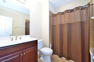 23450 Alamanda Dr in Bonita Springs, FL - Building Photo - Building Photo