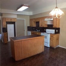 316 Lochridge Dr in Azle, TX - Building Photo - Building Photo