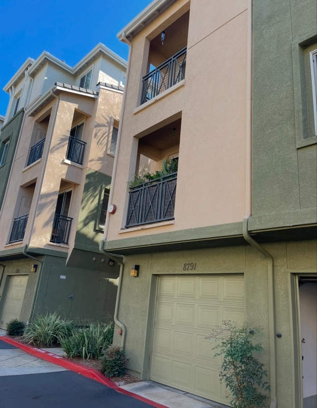 8787 Tribeca Cir in San Diego, CA - Building Photo - Building Photo