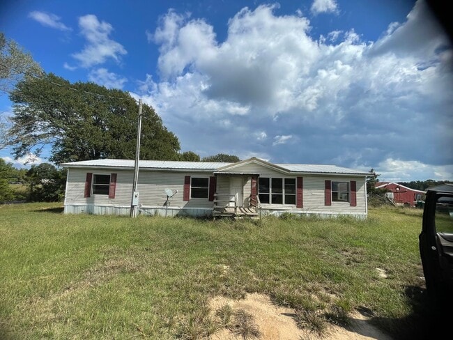 property at 11 Old Red Rd