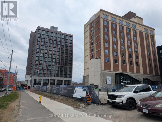 181-181 Sterling Rd in Toronto, ON - Building Photo - Building Photo