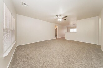 4601 Wagner Lake Dr in Yukon, OK - Building Photo - Building Photo