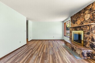 3278 SE Villa Pl in Corvallis, OR - Building Photo - Building Photo