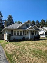100 Bakerdale Rd in Rochester, NY - Building Photo
