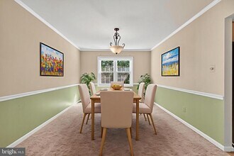 8537 Hooes Rd in Springfield, VA - Building Photo - Building Photo