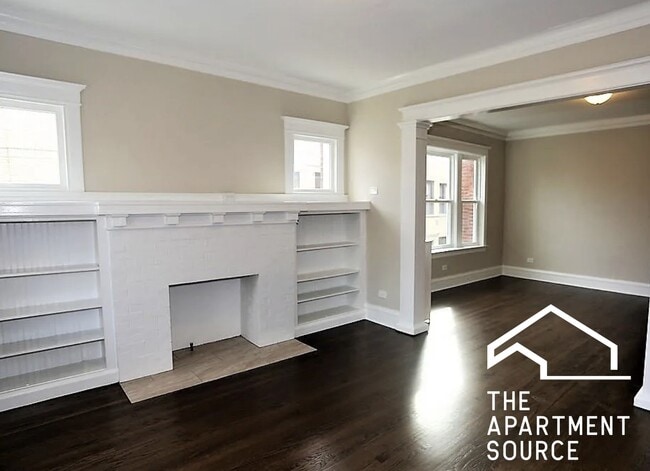 property at 1437 W Carmen Ave