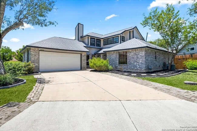 10133 Sandyglen in San Antonio, TX - Building Photo - Building Photo