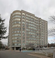 The Connoisseur Condominiums in Whitby, ON - Building Photo