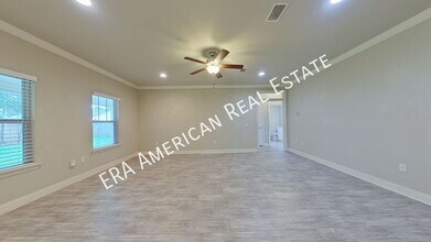 8435 Nevada St in Navarre, FL - Building Photo - Building Photo