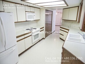 2175 E Loma Vista Dr in Tempe, AZ - Building Photo - Building Photo