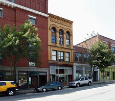 215 Main St in Biddeford, ME - Building Photo