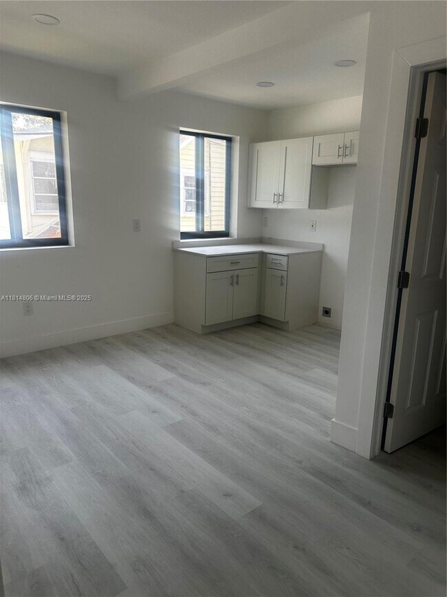 1101 SW 12th Ct in Miami, FL - Building Photo - Building Photo