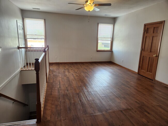 119 N Main St, Unit 119 N Main St in Columbia, IL - Building Photo - Building Photo