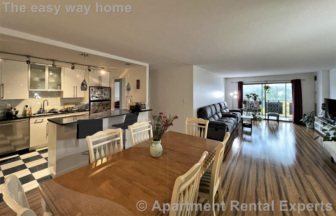 990 Massachusetts Ave in Arlington, MA - Building Photo