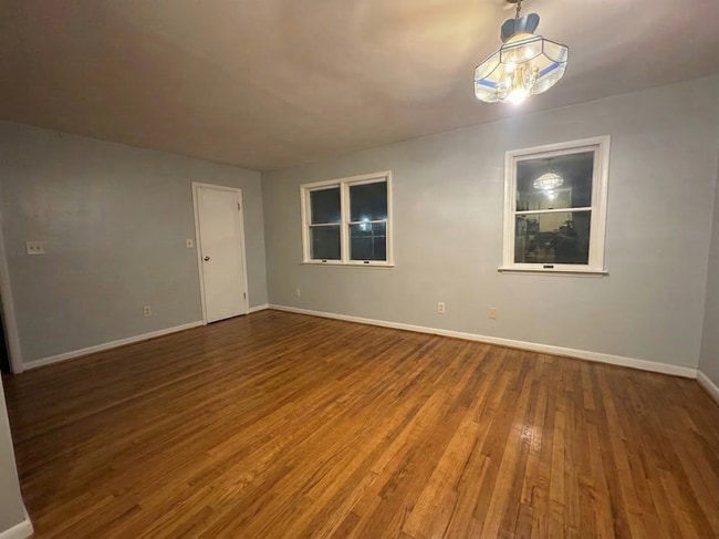 565 Keller Ave, Unit 2nd Floor