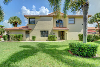 12212 Sag Harbor Ct in Wellington, FL - Building Photo - Building Photo