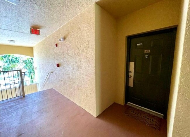 6418 Emerald Dunes Dr in West Palm Beach, FL - Building Photo - Building Photo