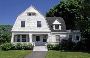 108 Walnut St in Newton, MA - Building Photo