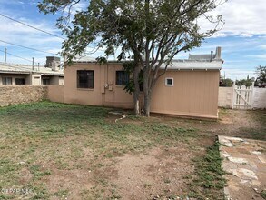 3801 Mountain Ave in El Paso, TX - Building Photo - Building Photo