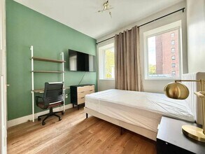 Furnished room/NOT APARTMENT in Brooklyn, NY - Foto de edificio - Building Photo