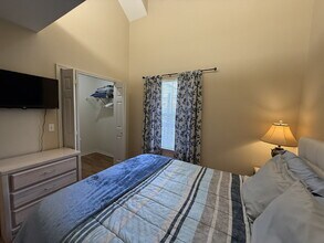 680 Fall Creek Dr in Branson, MO - Building Photo - Building Photo