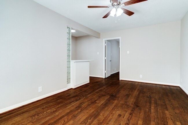 2023 Huldy St in Houston, TX - Building Photo - Building Photo