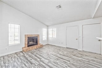 2684 Bryandouglas Dr in Las Vegas, NV - Building Photo - Building Photo