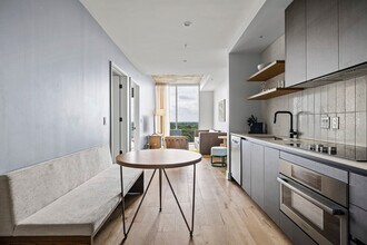 48 East Ave in Austin, TX - Building Photo - Building Photo