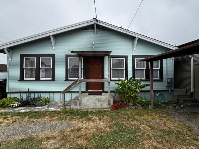 property at 1816 H St