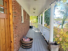 2739 Woodley Pl in Falls Church, VA - Building Photo - Building Photo