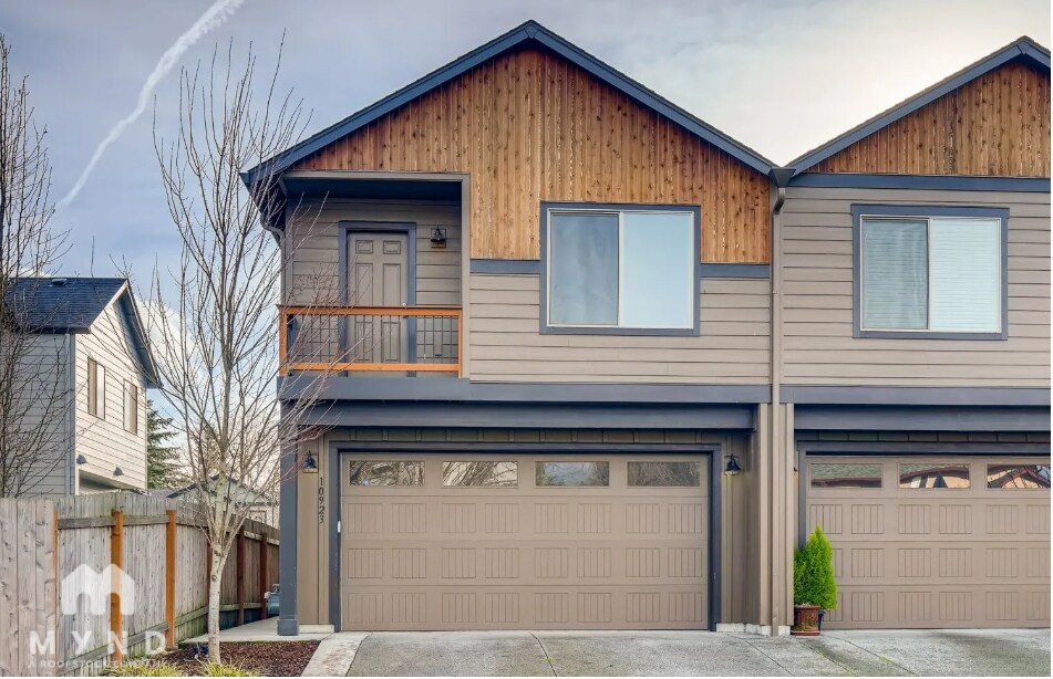 10923 NE 44th St in Vancouver, WA - Building Photo